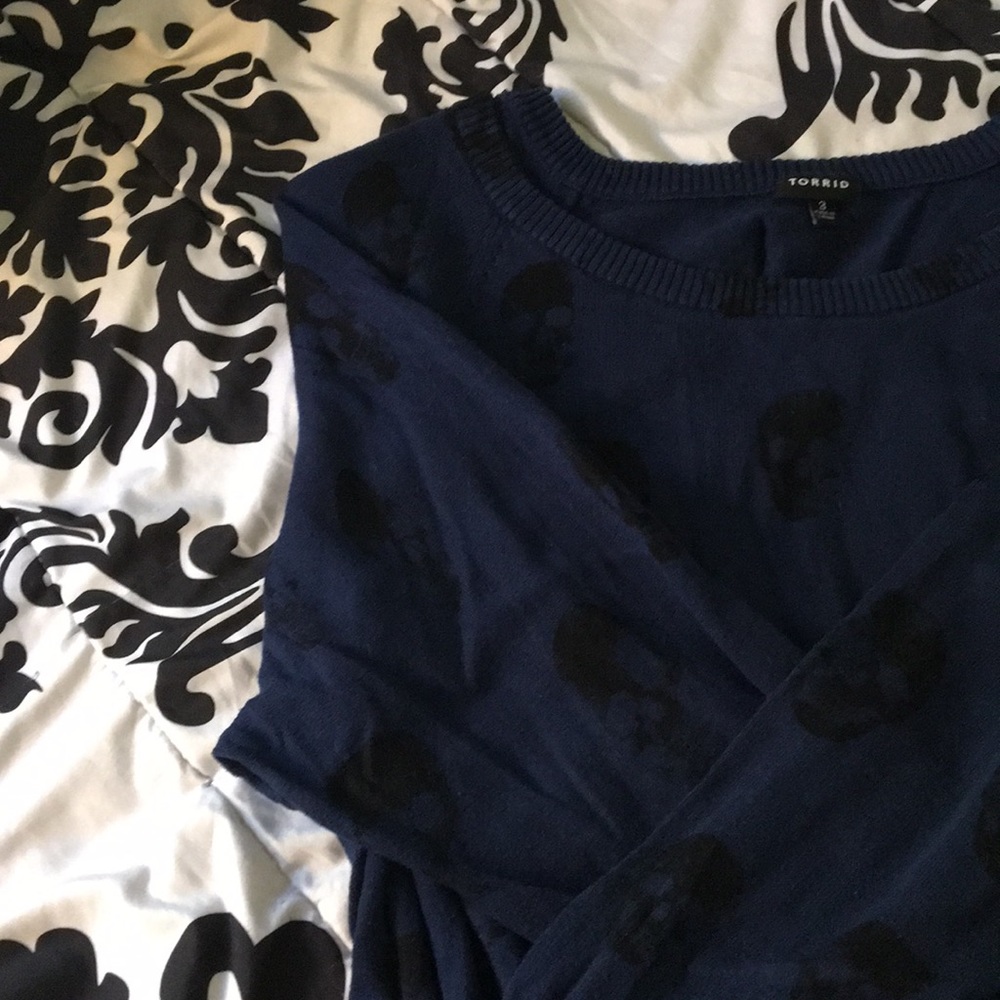 Torrid Skull Sweater Size 3